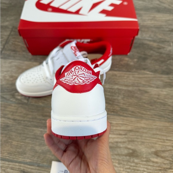Brand New Air Jordan 1 Retro Low OG “University Red” CZ0790 161 Men’s Sneakers - Picture 6 of 10